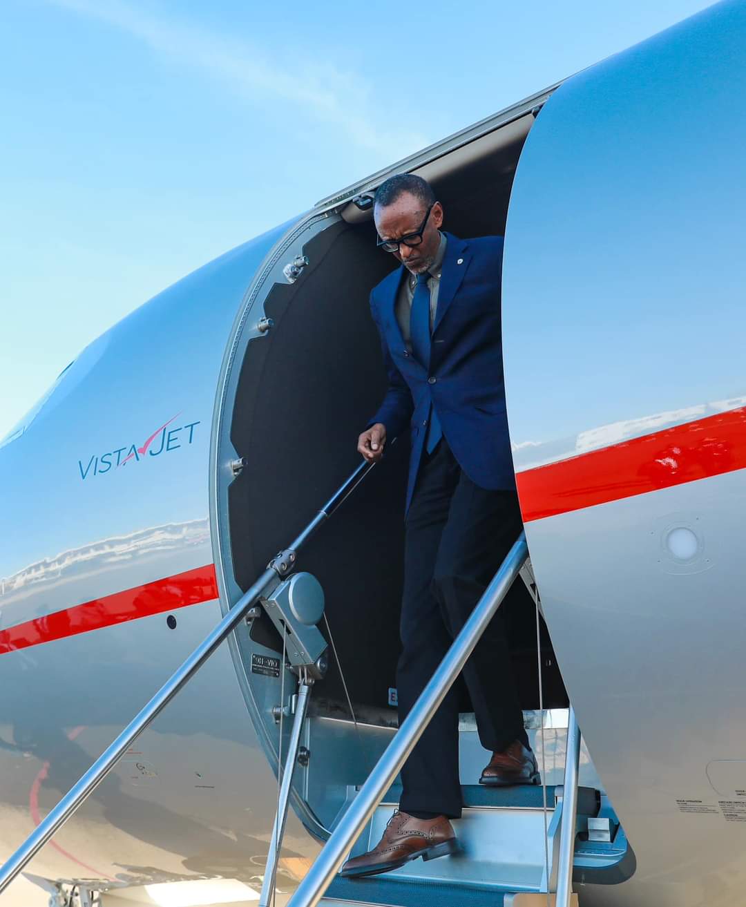 Paul Kagame Est Dakar Images Xibaaru