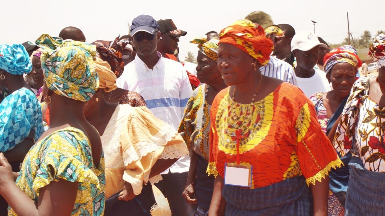 Litige Foncier Thierno Alassane Sall Apporte Son Soutien Aux