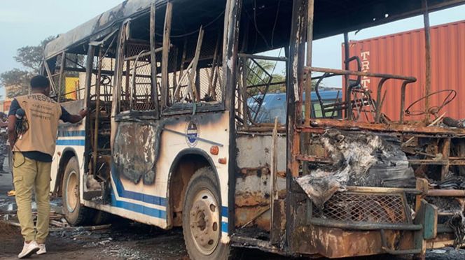 Du Nouveau Dans Lattaque Au Cocktail Molotov Dun Bus Yarakh Xibaaru