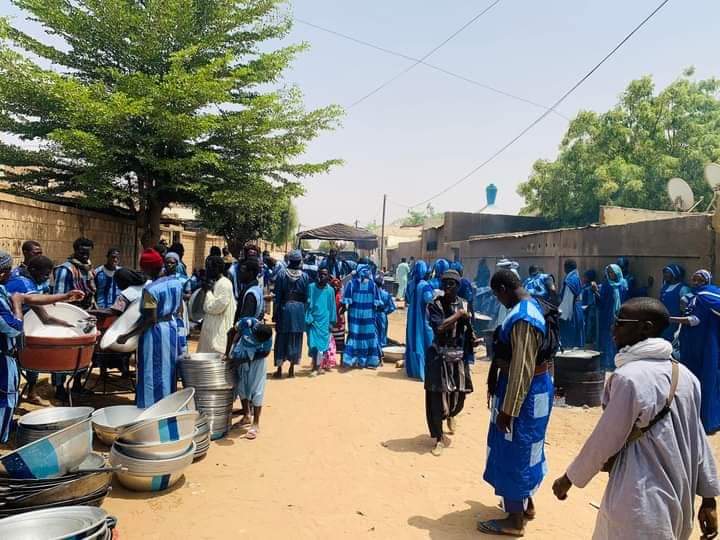 Immersion Dans L'univers Mythique Des « Baye Fall » De Touba Pendant Le ...